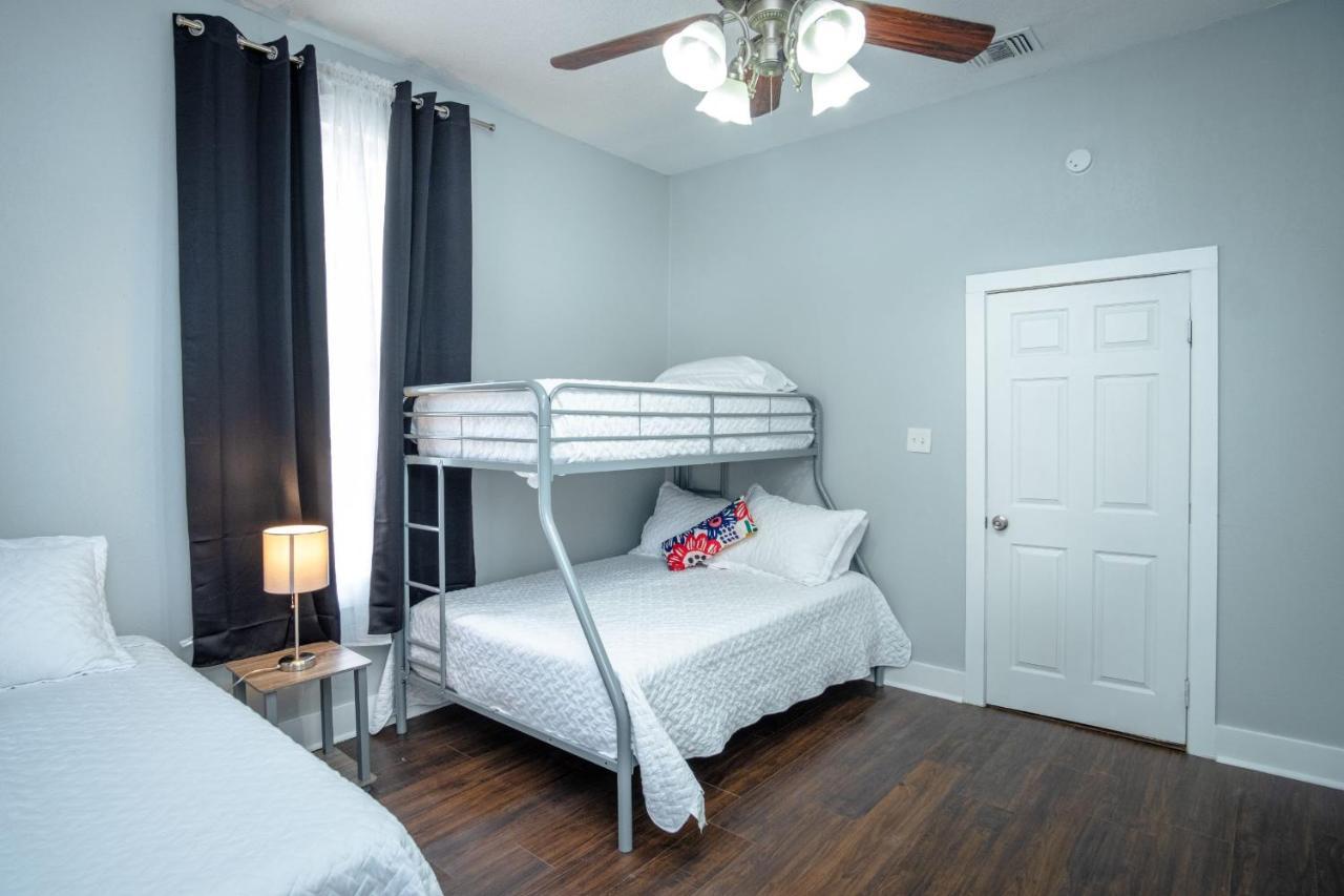 شقة Remodeled Historic 2Br 1Ba House Near Downtown سان أنطونيو المظهر الخارجي الصورة