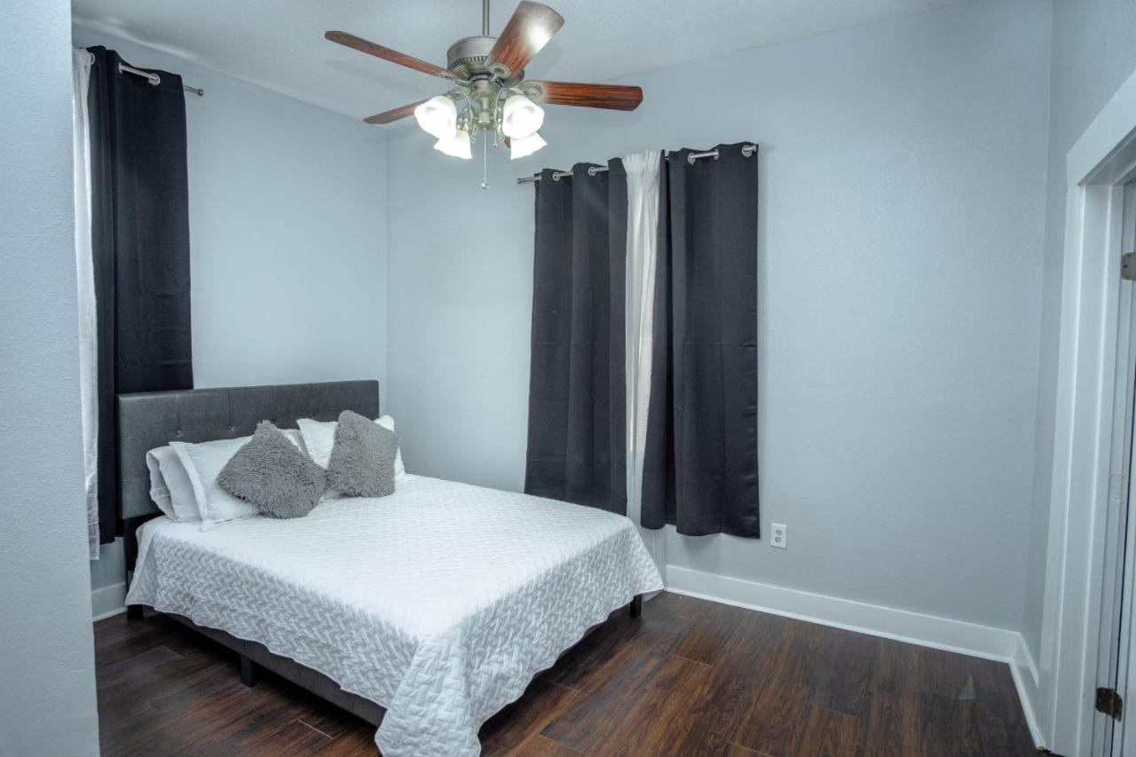 شقة Remodeled Historic 2Br 1Ba House Near Downtown سان أنطونيو المظهر الخارجي الصورة