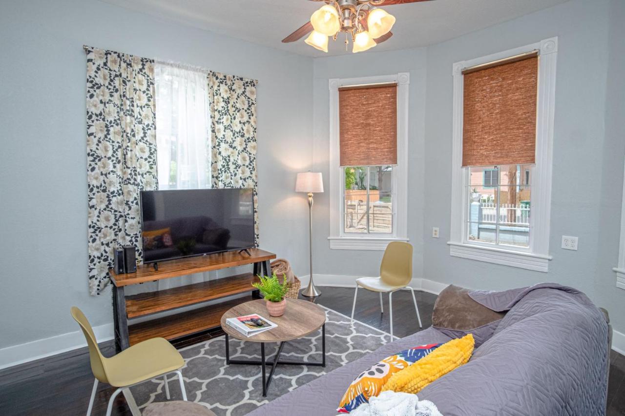 شقة Remodeled Historic 2Br 1Ba House Near Downtown سان أنطونيو المظهر الخارجي الصورة